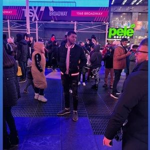 Meet your Posher, Héctor